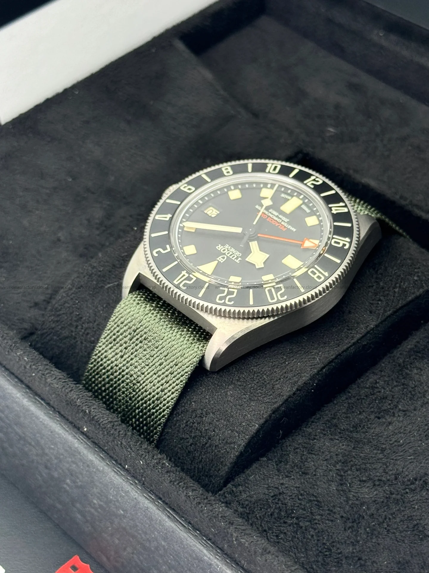 Tudor 2542G257NU Black 42mm Pelagos FXD GMT Fabric Strap Round - Image 7