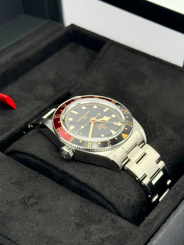 Tudor 7939G Black 39mm GMT Rivet Steel Bracelet Round - Image 9