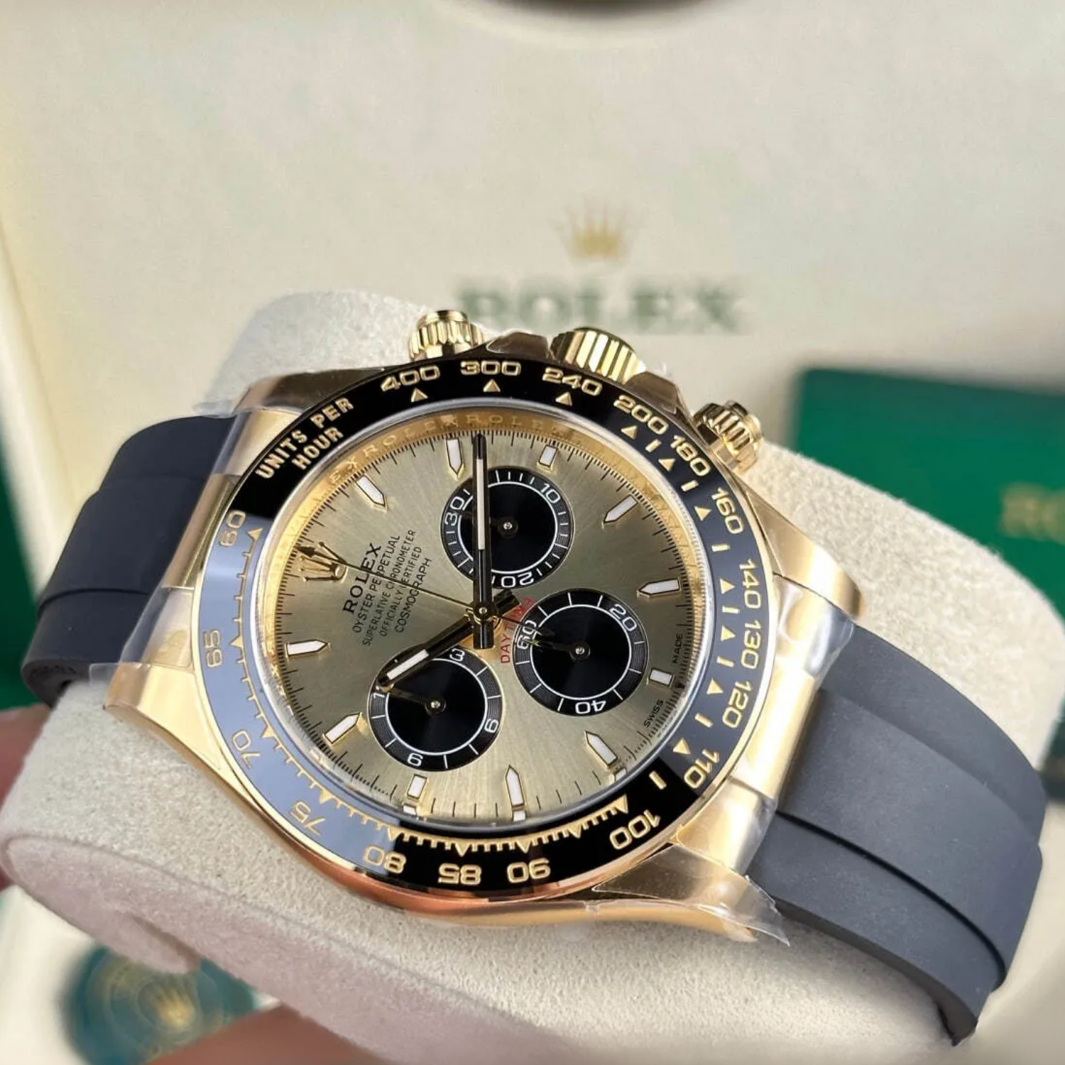 Rolex Daytona 40mm Pikachu Yellow Gold Champagne Black Dial 126518LN - Image 6