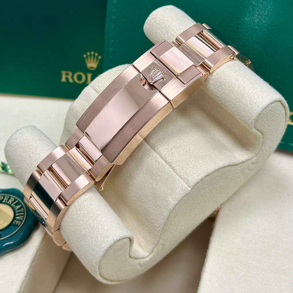 Rolex Cosmograph Daytona 40mm Everose Gold Black Dial ?C 126505 - Image 3