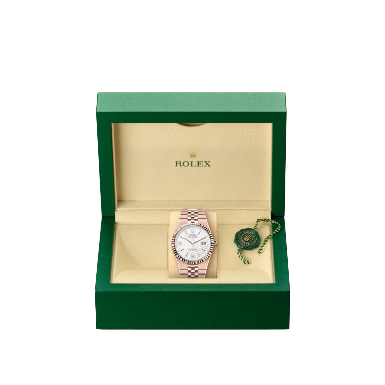 Rolex Land-Dweller 40mm Oyster Everose gold M127335-0001 - Image 7